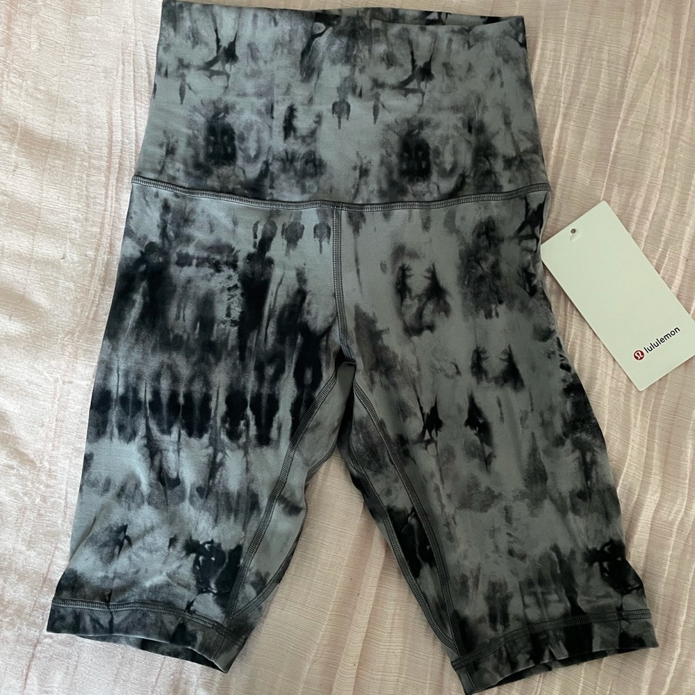 Lululemon align short